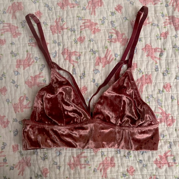 Pink velvet strappy triangle bralette - Picture 1 of 5